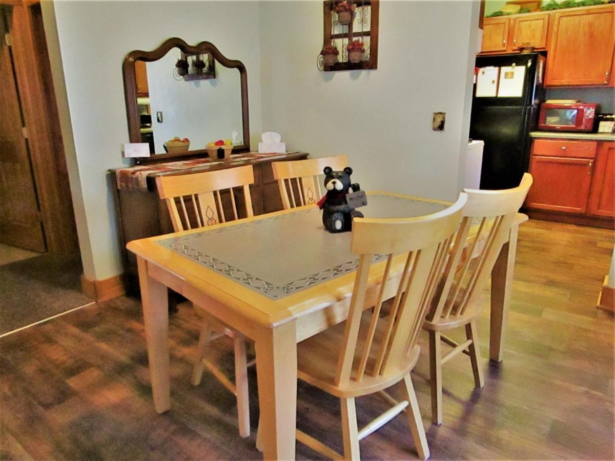 The Bear Den Villa Айрънууд Екстериор снимка